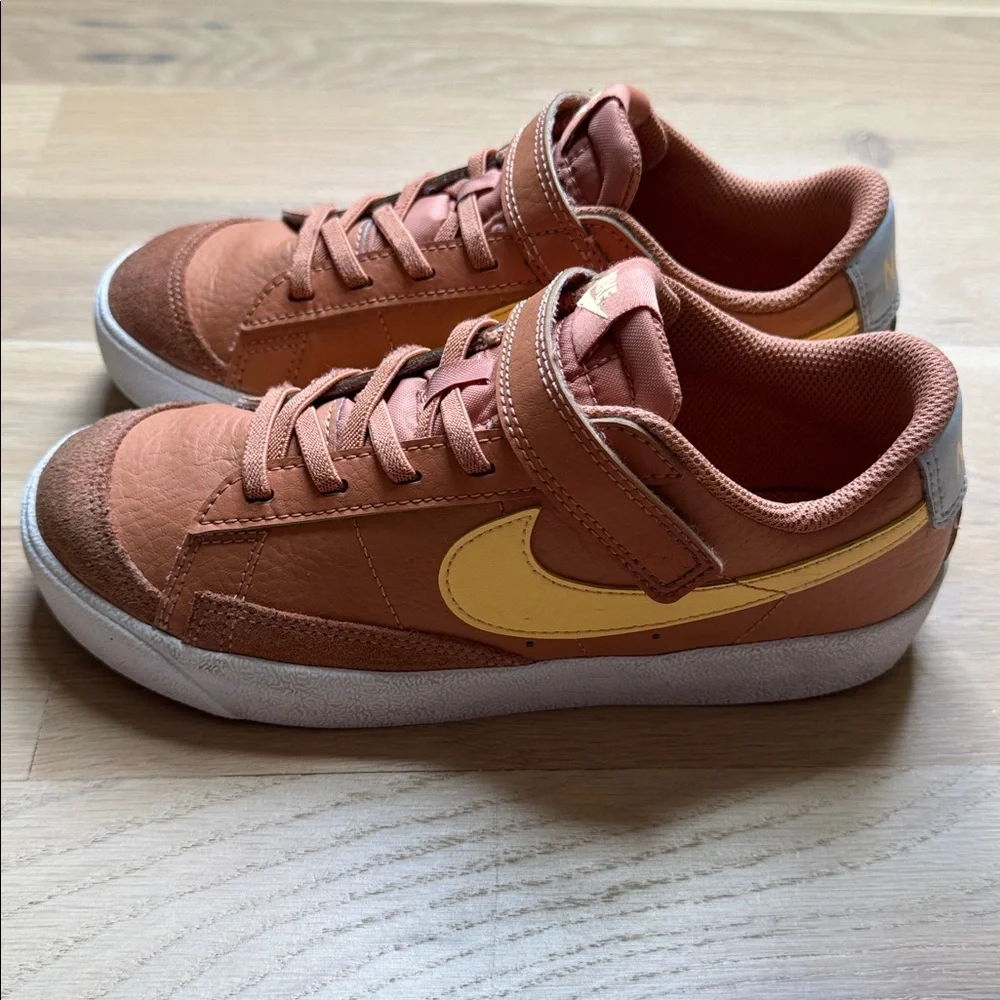Kids’ Nike BLAZER LOW '77 PS 'AMBER BROWN' - Size 3Y